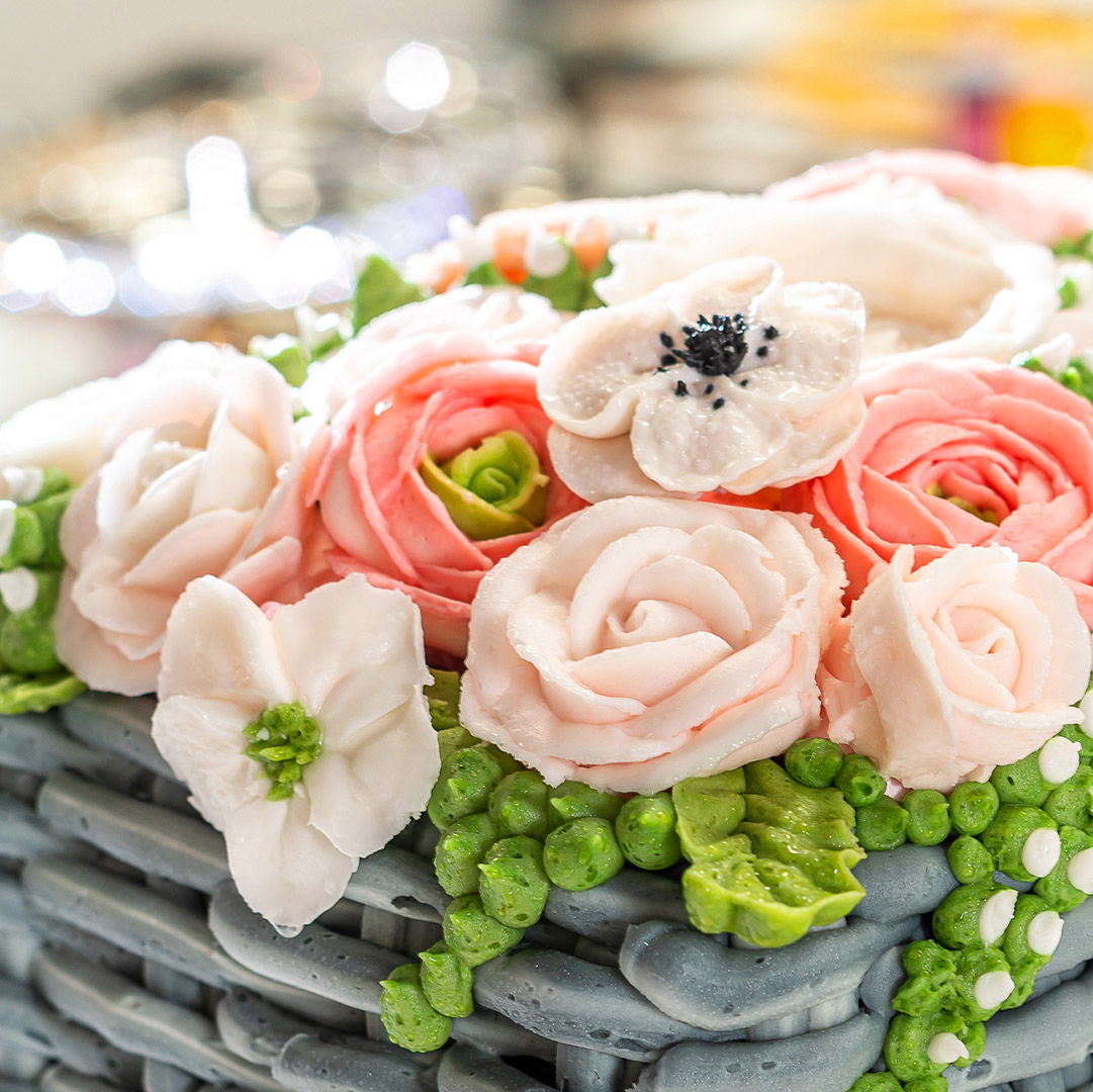 Buttercream Essentials 5: Buttercream Flowers - Oct 5th 10:30 AM - 2:30 PM